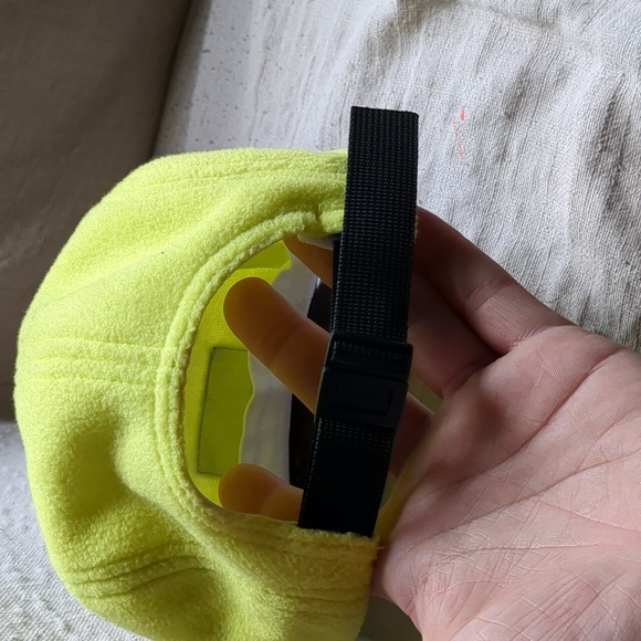 fleece cap Yellow - Picture 5 of 6